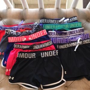10 Pair of Youth Medium Under Armour shorts
